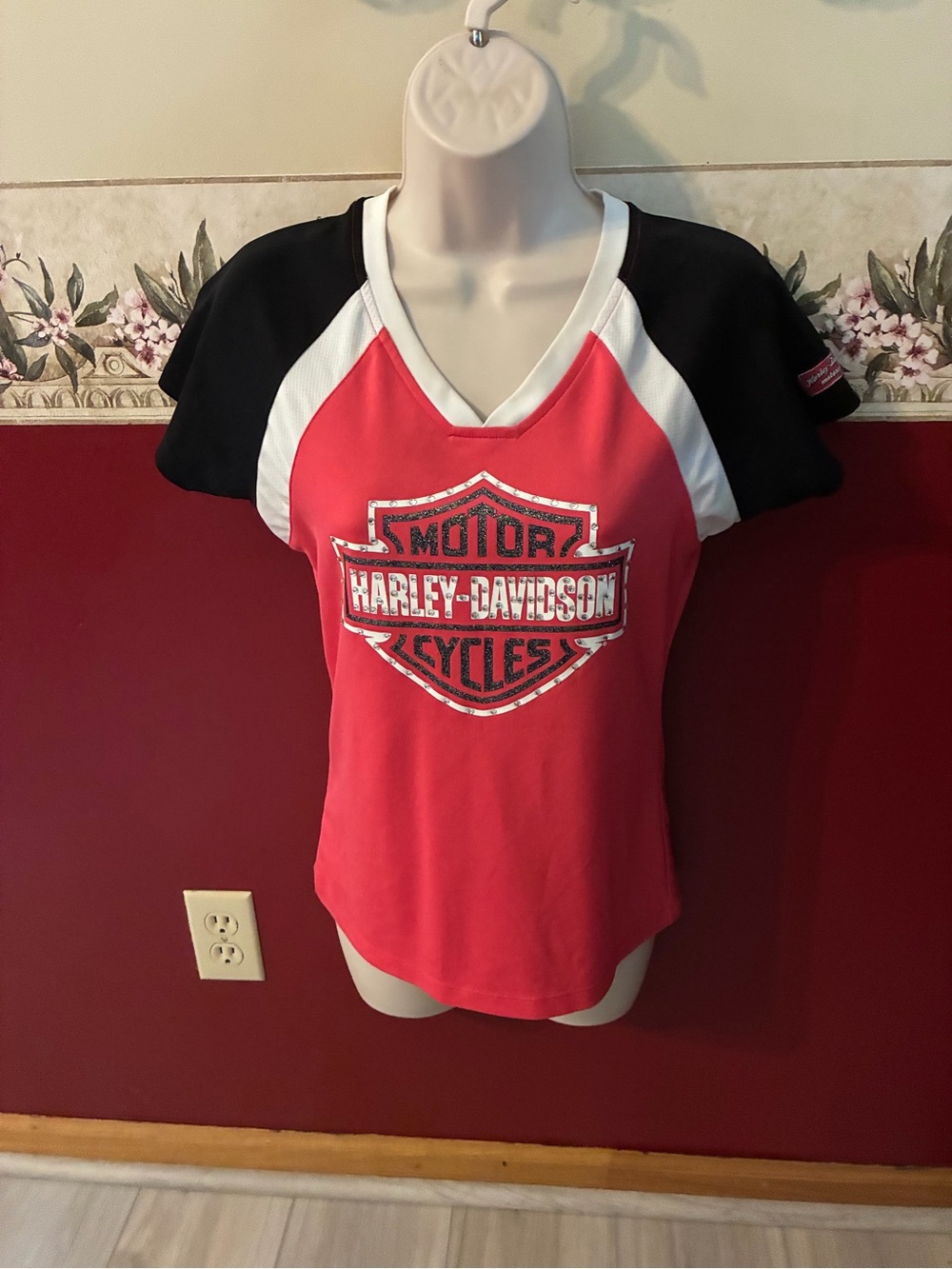 Harley-Davidson Women’s Red V-Neck Raglan Tee